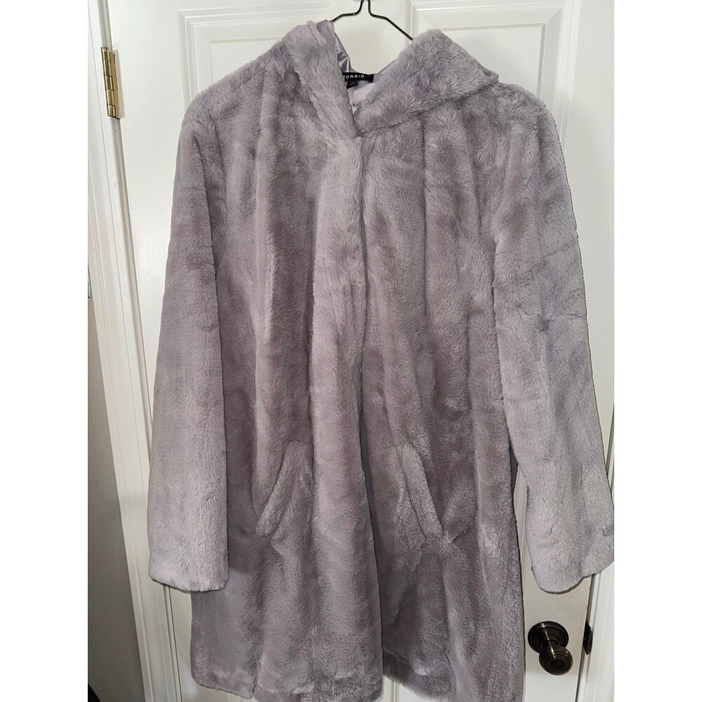 Torrid lavender-gray hooded faux fur coat NWT